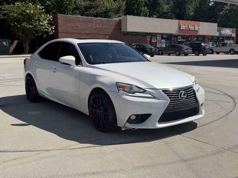 Used 2016 Lexus IS 200t RWD image 3