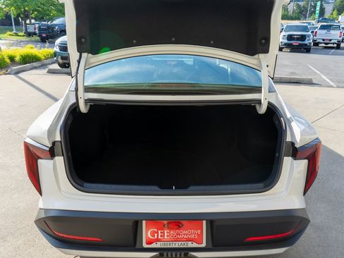 New 2025 Kia K4 LX image 26