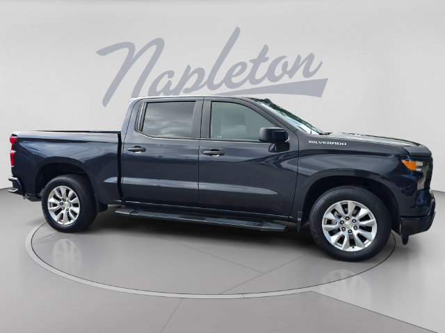 Used 2023 Chevrolet Silverado 1500 Custom RWD image 3