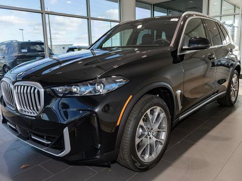 Used 2026 BMW X5 xDrive40i w/ Premium Package AWD/4WD image 3