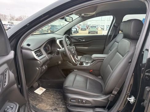 Used 2023 GMC Acadia SLT w/ Preferred Package image 10