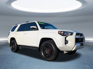 Used 2023 Toyota 4Runner SR5 Premium w/ Moonroof Package video 2
