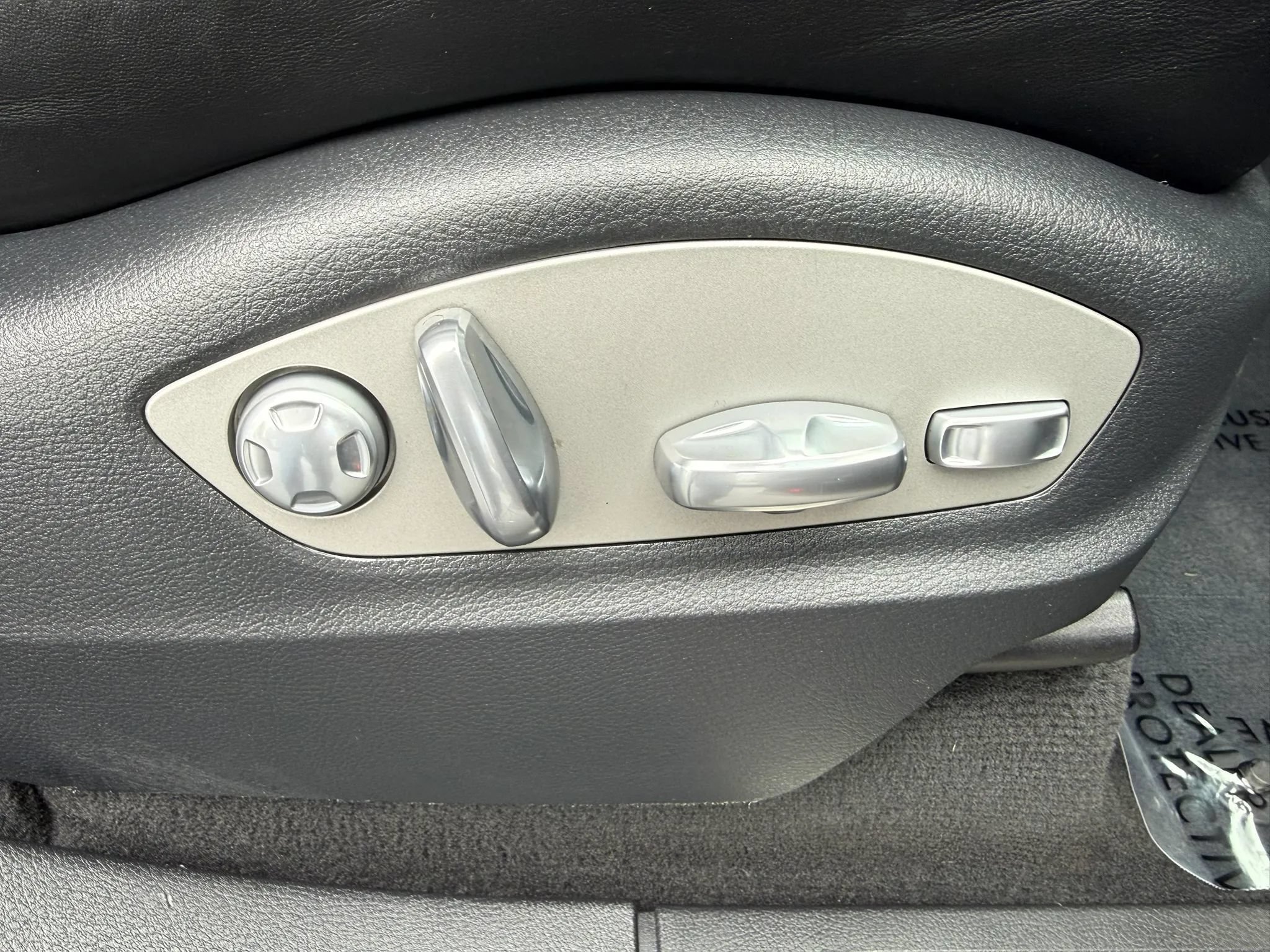 Used 2016 Porsche Cayenne AWD/4WD image 29