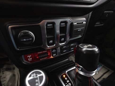 Used 2021 Jeep Wrangler Rubicon w/ Uconnect 4C Nav & Sound Group image 17