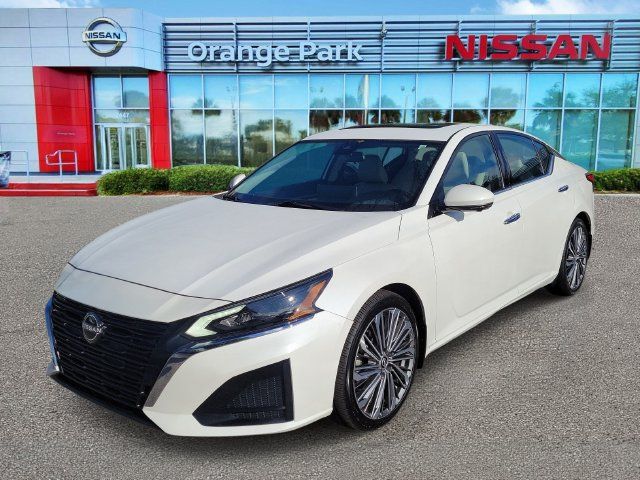 Used 2023 Nissan Altima 2.5 SL FWD image 4