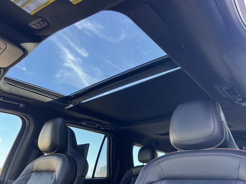 Certified 2025 Lincoln Navigator L Black Label image 29