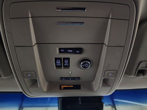 Used 2020 GMC Yukon XL Denali w/ Open Road Package image 44