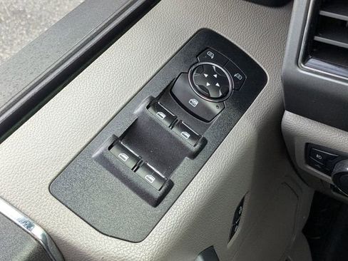 Used 2019 Ford F150 XLT image 20