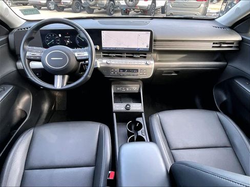 Used 2024 Hyundai Kona Limited image 21