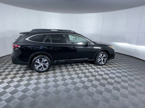 Used 2022 Subaru Outback Limited XT image 9