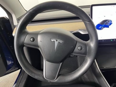 Used 2018 Tesla Model 3 Long Range image 12