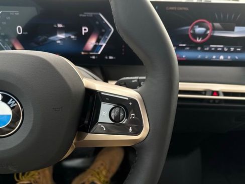 New 2026 BMW iX xDrive60 image 30