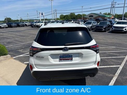 Used 2025 Subaru Forester Premium AWD/4WD image 4