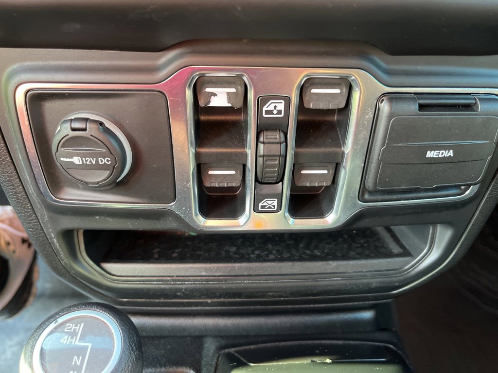 Used 2020 Jeep Gladiator Sport w/ Quick Order Package 24S AWD/4WD image 26