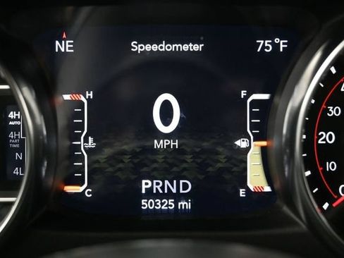 Used 2021 Jeep Wrangler Unlimited Rubicon w/ Xtreme Recon 35" Tire Package AWD/4WD image 13