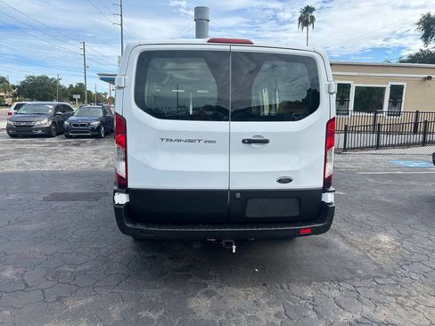 Used 2018 Ford Transit 250 130 Low Roof w/ Exterior Upgrade Package RWD image 5