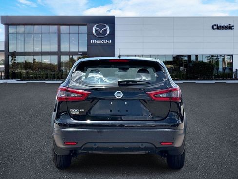 Used 2020 Nissan Rogue Sport S FWD image 4