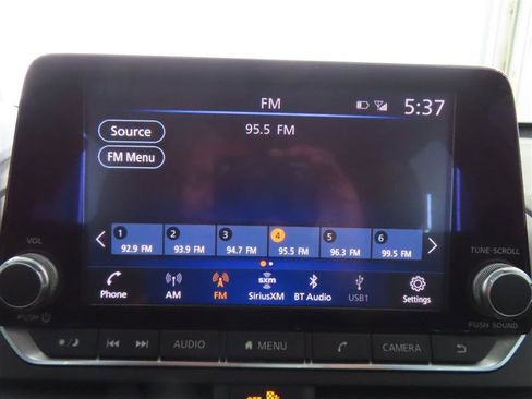 Used 2022 Nissan Altima 2.5 SV FWD image 24
