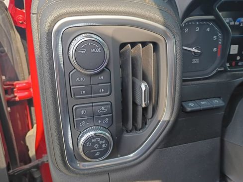 Used 2021 GMC Sierra 1500 AT4 w/ AT4 Value Package AWD/4WD image 18