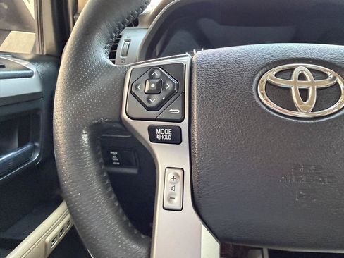 Used 2016 Toyota 4Runner Limited AWD/4WD image 17