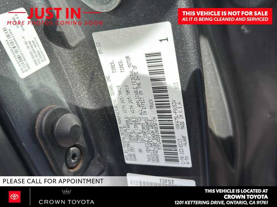 Used 2022 Toyota Tundra SR5 w/ TRD Off-Road Premium Package AWD/4WD image 10