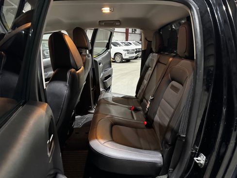 Used 2018 GMC Canyon All Terrain w/ All Terrain X Package AWD/4WD image 17