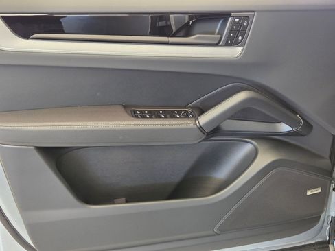 New 2026 Porsche Cayenne S AWD/4WD image 14