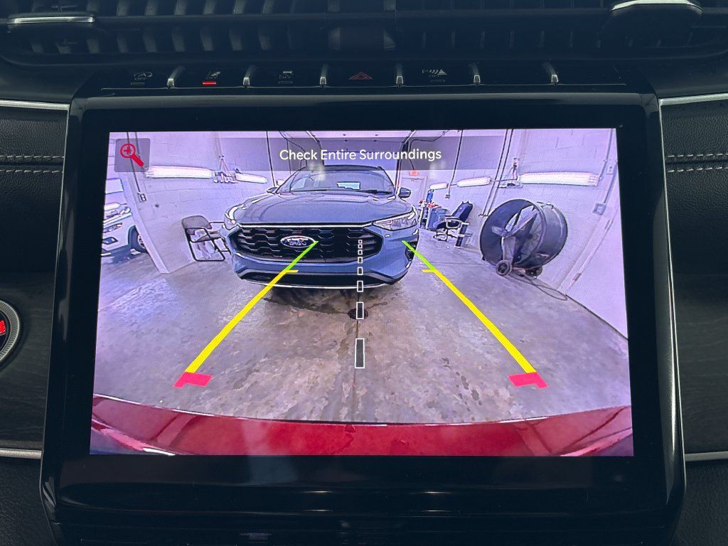 Used 2025 Jeep Grand Cherokee L Limited w/ Trailer Tow Package AWD/4WD image 28