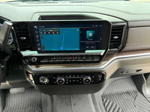 Used 2023 Chevrolet Silverado 1500 RST AWD/4WD image 20