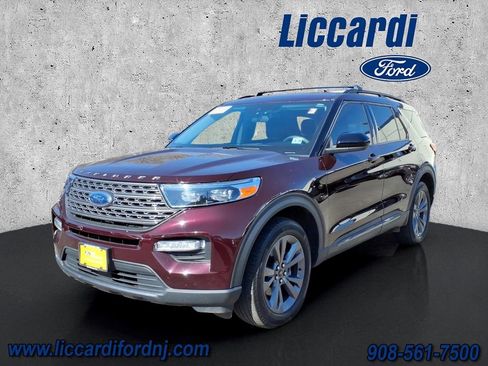 Certified 2023 Ford Explorer XLT w/ Equipment Group 202A image 3