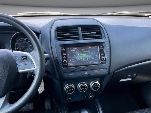 Used 2024 Mitsubishi Outlander Sport AWD image 9