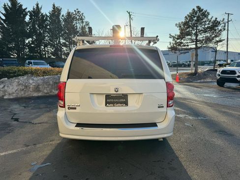 Used 2013 RAM C/V Tradesman image 5