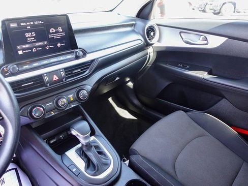 Used 2023 Kia Forte LXS w/ LXS Technology Package image 17