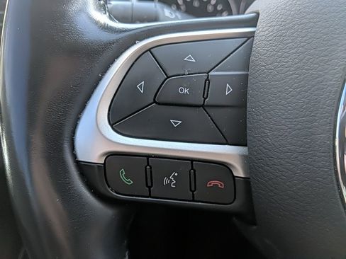 Used 2020 Jeep Compass Latitude image 14