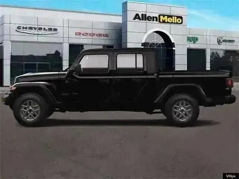 New 2025 Jeep Gladiator Sport image 3