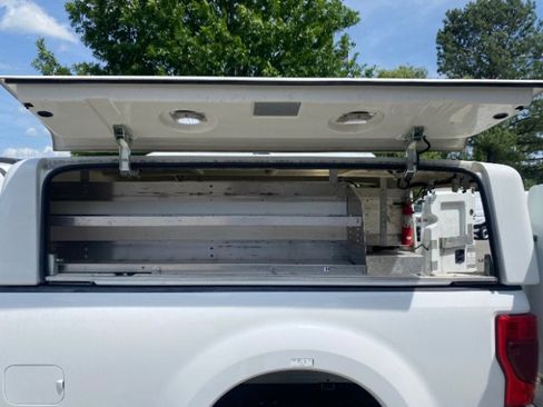 Used 2020 Ford F250 XLT image 21