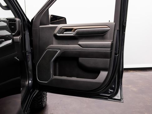 Used 2023 Chevrolet Silverado 1500 RST image 33