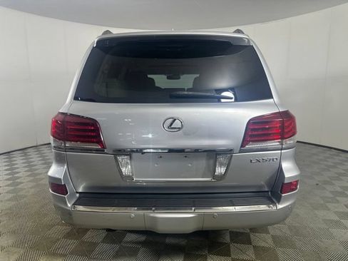 Used 2013 Lexus LX 570 4WD image 6