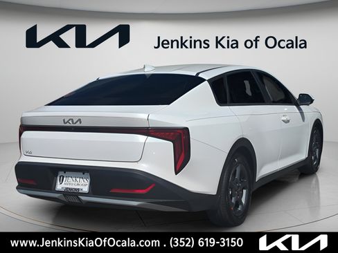 New 2026 Kia K4 FWD image 3