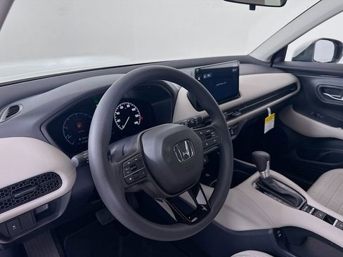 New 2026 Honda HR-V LX image 9