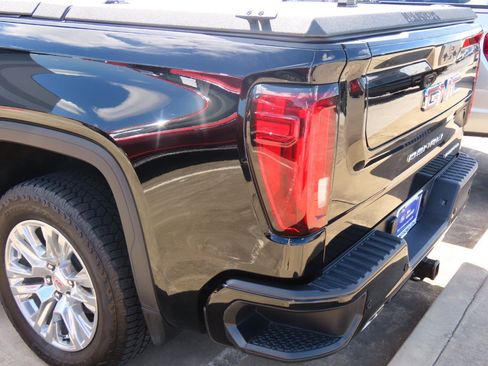 Used 2024 GMC Sierra 1500 Denali w/ Technology Package image 13