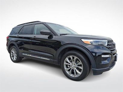 Certified 2022 Ford Explorer XLT w/ Equipment Group 202A