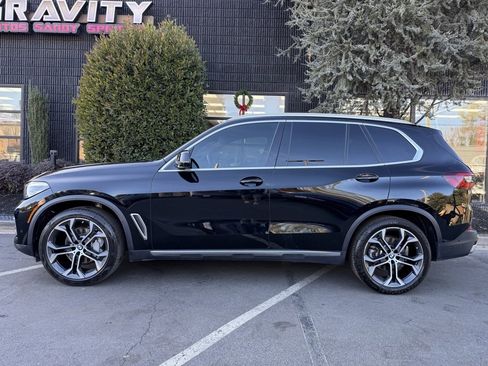 Used 2022 BMW X5 sDrive40i w/ Parking Assistance Package image 9