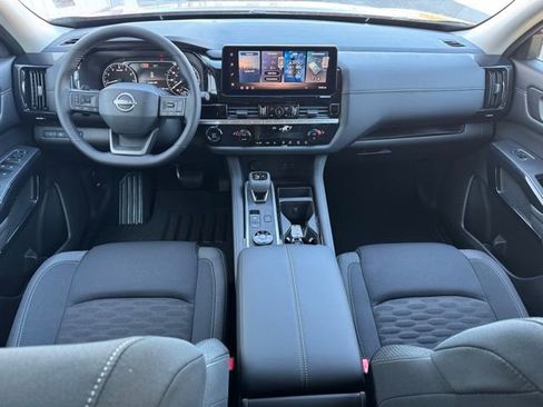 New 2026 Nissan Pathfinder SV image 2