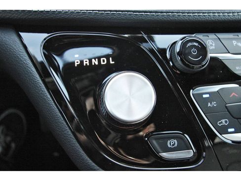 New 2026 Chrysler Pacifica Select w/ S Appearance Package FWD image 20