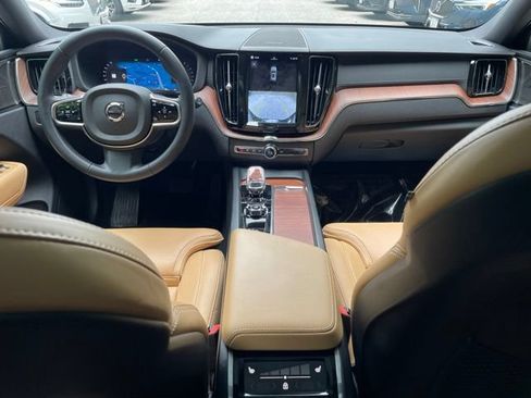 Certified 2023 Volvo XC60 B6 Ultimate w/ Climate Package AWD/4WD image 22