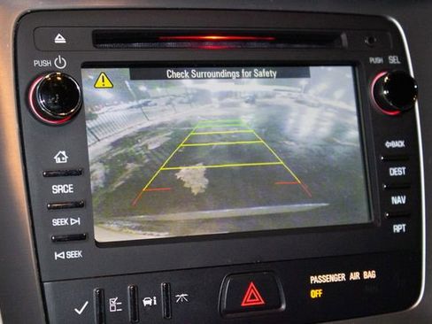 Used 2013 GMC Acadia SLT image 32