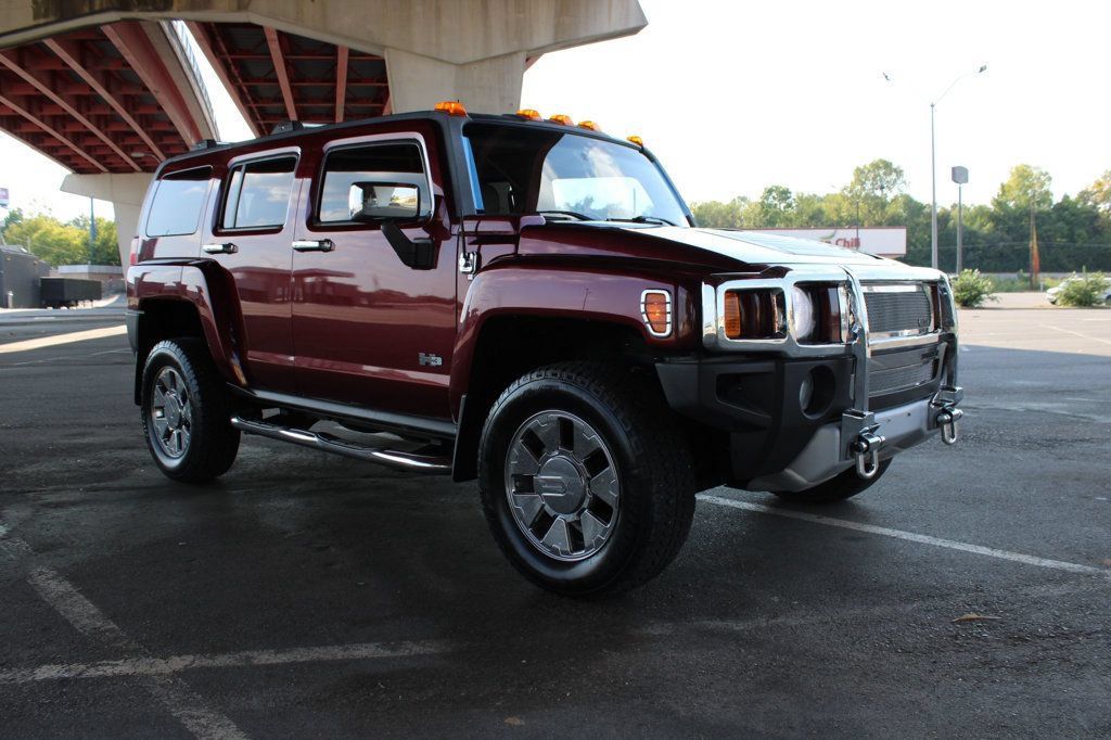 Used 2008 HUMMER H3 Alpha AWD/4WD image 4