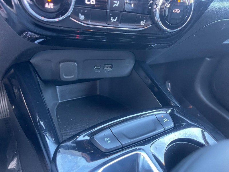 Used 2024 Chevrolet Trax RS w/ Driver Confidence Package FWD image 30