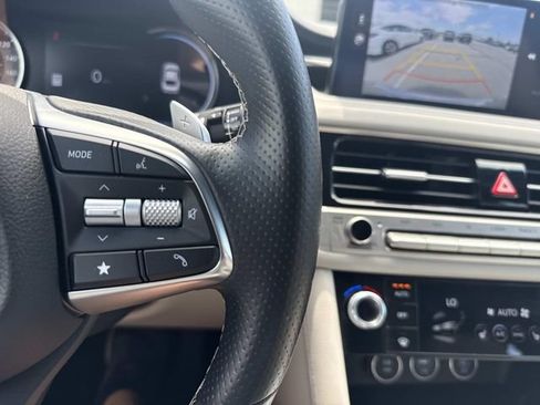 Used 2024 Genesis G70 2.5T RWD image 27